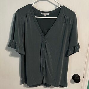 Green‎ Envelope Deep Green Button-Up Blouse women’s size large